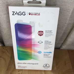 ZAGG Invisible Shield Glass elite Visionguard Screen Protector New for Iphone 13